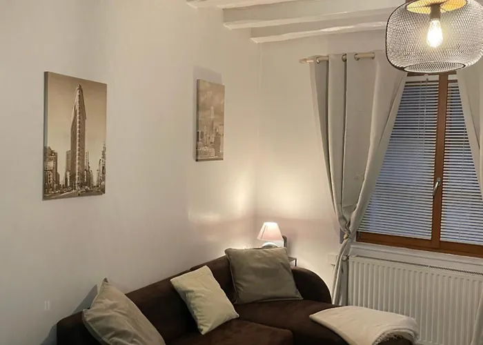 Jolie Maison De Ville