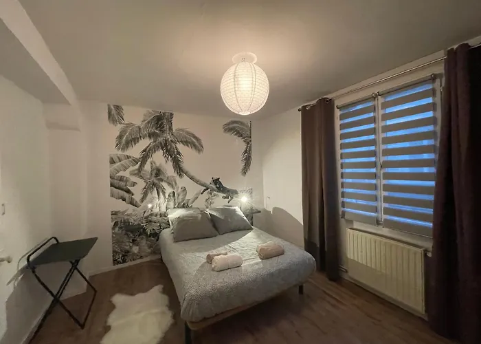 Jolie Maison De Ville